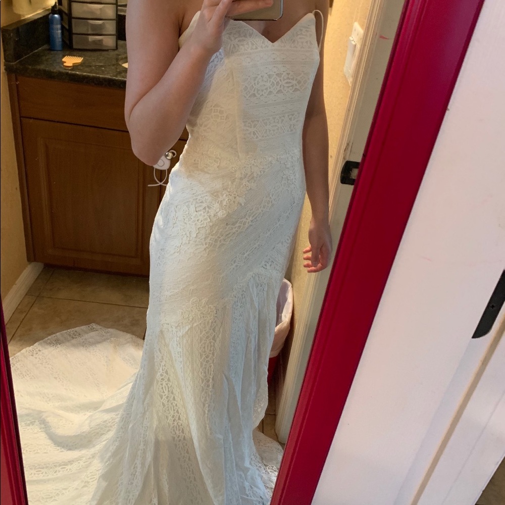 Lace Wedding Dress - Picture 3 of 3